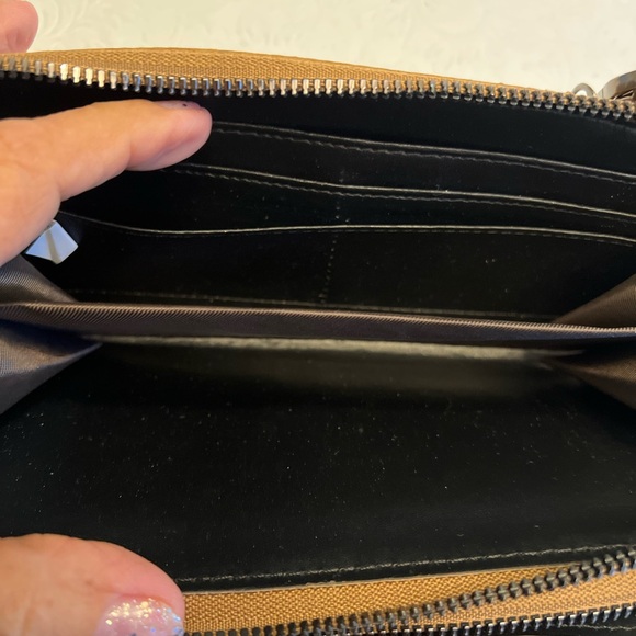 Cracker Barrel Studded Brown Leather Crossbody Bag - Picture 3 of 4